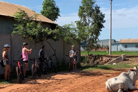 Siem Reap-fietstocht: fietstocht door het platteland van een halve dagSiem Reap fietstocht door het platteland