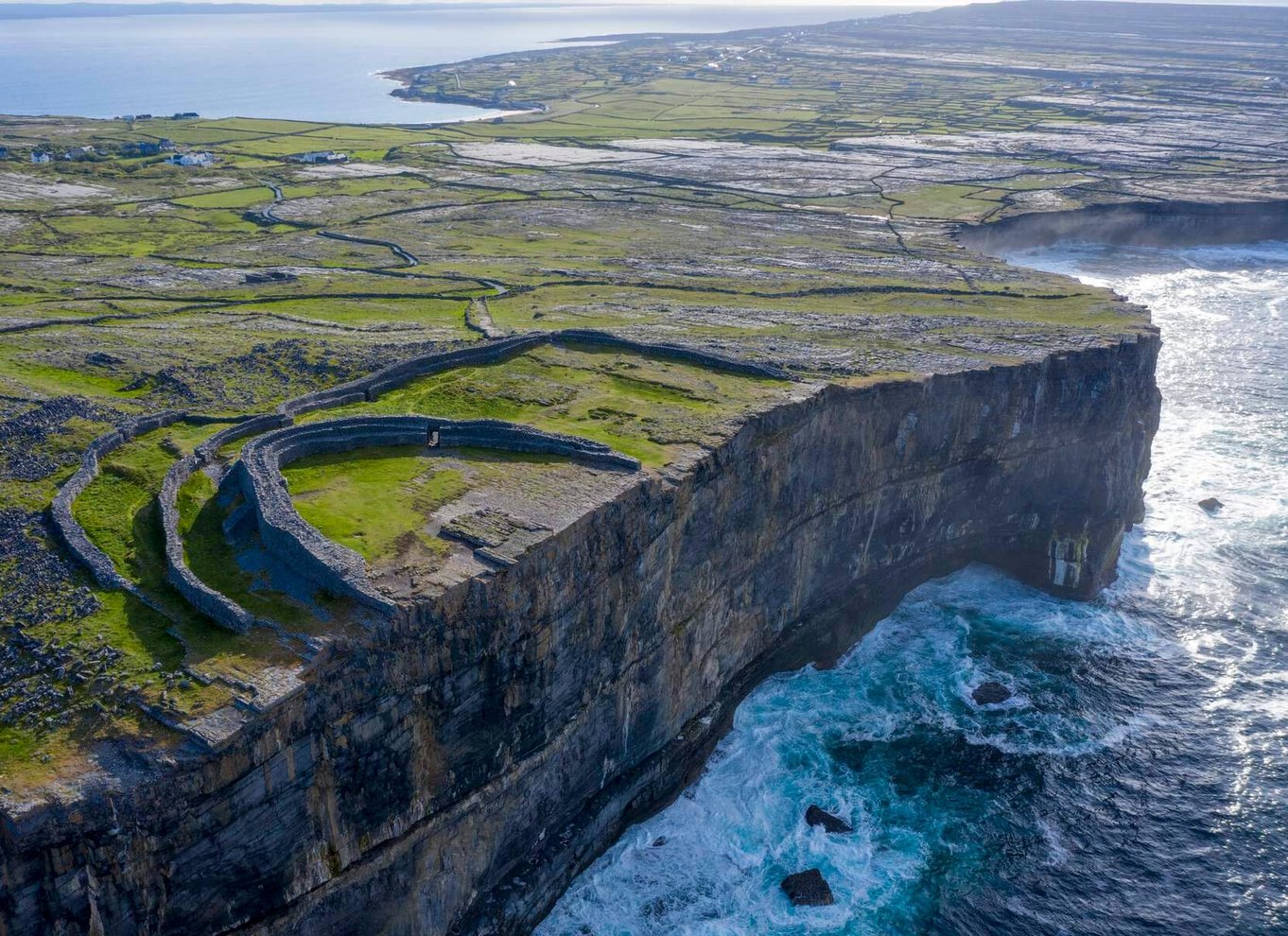 Fra Galway: Dagskrydstogt til Aran-øerne og Moher-klipperne