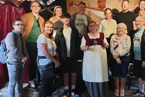 Stratford-upon-Avon: Lantern-Lit Ghost Tour at Tudor World