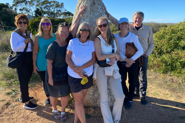 De Lagos: 5 horas de passeio pela costa algarvia com guiaO melhor do Oeste - Um passeio completo pela costa algarvia