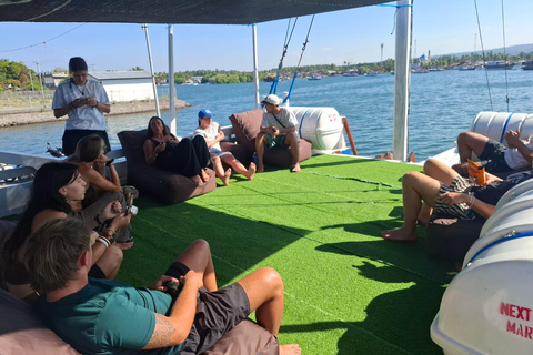 Komodo Islands: 4-Day Liveaboard, Dragons, Whale Sharks Private Room (Double Bed, AC)