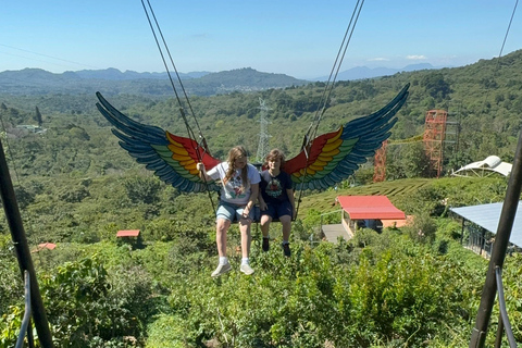 Ruta de flores: Salto Malacatiupan, Ataco e Apaneca TourRuta de flores: Tour del Salto Malacatiupan, Ataco e Apaneca