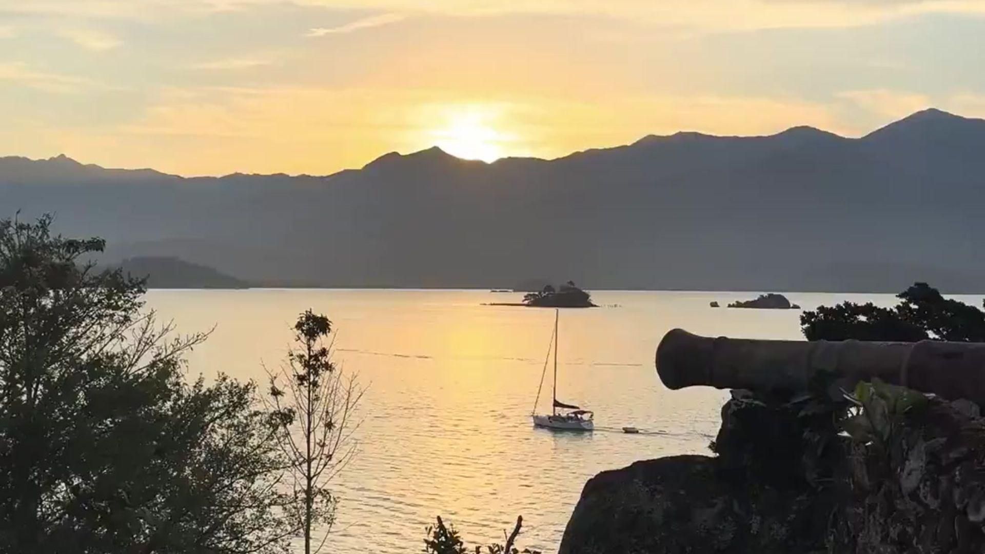 Paraty: Ein Sonnenuntergangserlebnis mit dem Schnellboot