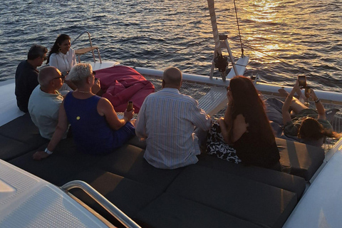 Palma: 2-Hour Sunset Catamaran Cruise with Drinks