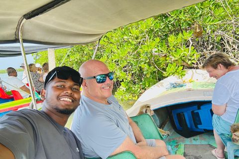 Negombo: Private Tuk-Tuk Tour –Temples, Markets & Local Life