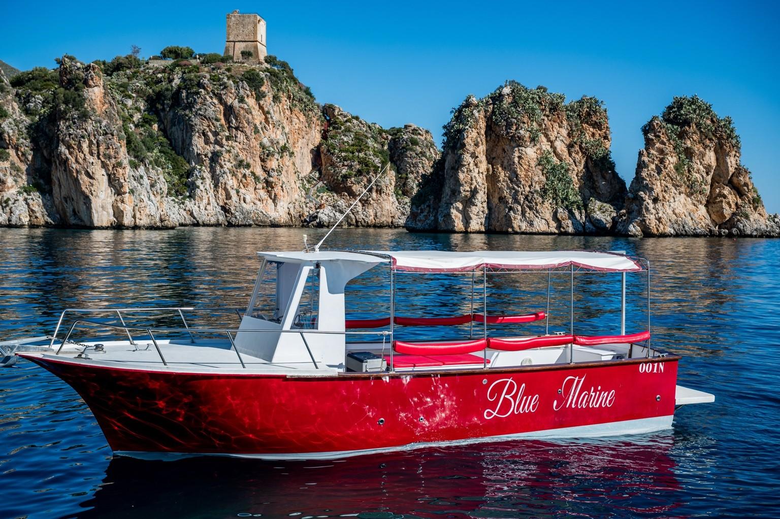 Tour in einem typisch sizilianischen Fischerboot: Grotten – Scopello und Naturschutzgebiet Zingaro