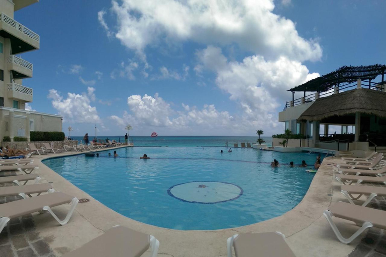 Privat transfer Cancun Plaza Condo Hotel till CUN flygplats