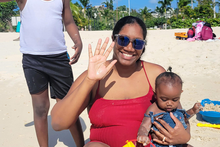 Montego Bay: Walking Tour with Lunch and Ice Cream