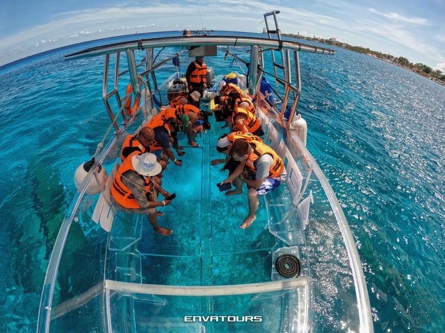 CLEAR BOAT IN CANCUN 1.5 hours adventure great for pictures!