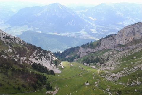 Winter Panorama Mount Pilatus: Small Group Tour from Basel Pilatus (Winter) small group tour from Basel