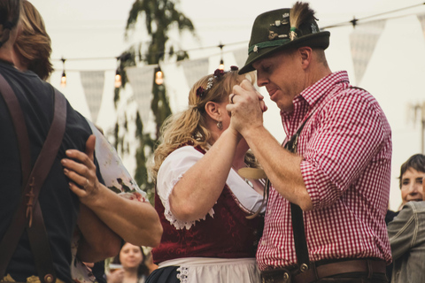 Oktoberfest Tour with guaranteed tent seats, beer and food