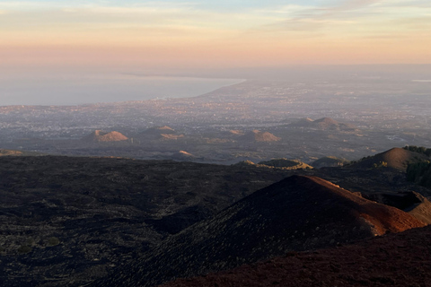 COUCHER DE SOLEIL À ETNA : VISITE GUIDÉE D'ETNA AVEC PRISE EN CHARGE DEPUIS CATANE