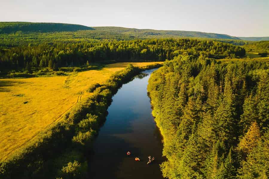 Cape Breton: Tubing-Abenteuer auf dem Margaree River. Foto: GetYourGuide