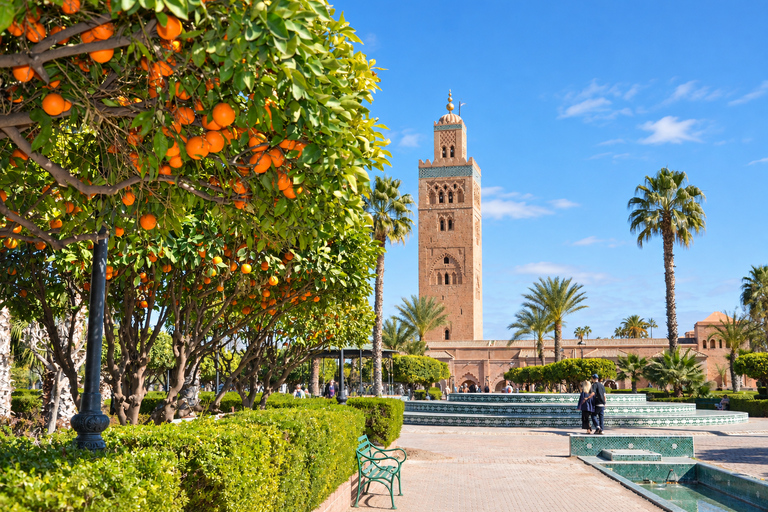 Marrakesh: Saadian Tombs, Bahia Palace, Mellah & Medina Tour Shared Group Walking Tour in English from the Meeting Point