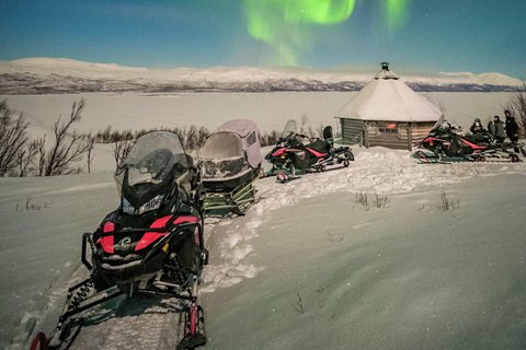 Björkliden/Abisko: Schneemobiltour zum Nachthimmel