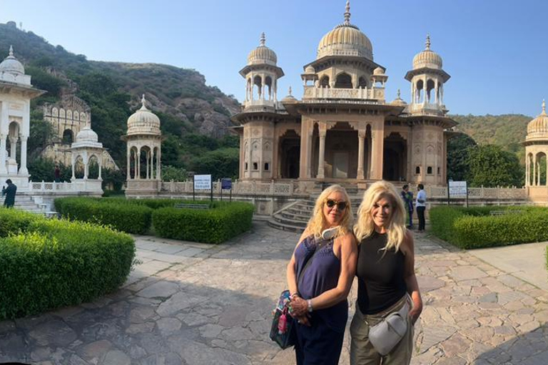 Private 6-Day Golden Triangle & Udaipur Luxury Tour Car + Guide + Monuments Tickets + 3 Star Accommodation