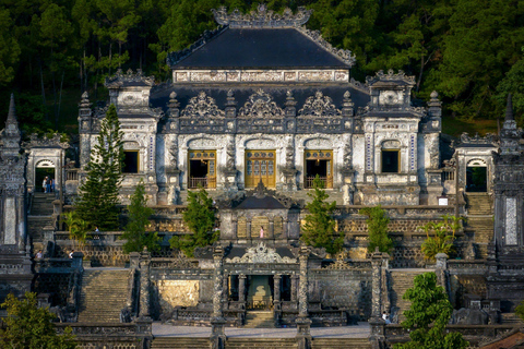 Hue : visite d&#039;une jounée guidée vers les attractions incontournables de la ville