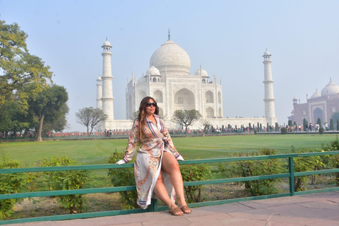 Agra: Private Full-Day Sightseeing Tour w/ Multi Options Local Expert Tour Guide Only