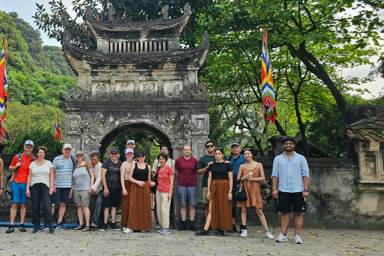 Hanoi: Ninh Binh Private tour Hoa Lu - Trang An - Mua Cave