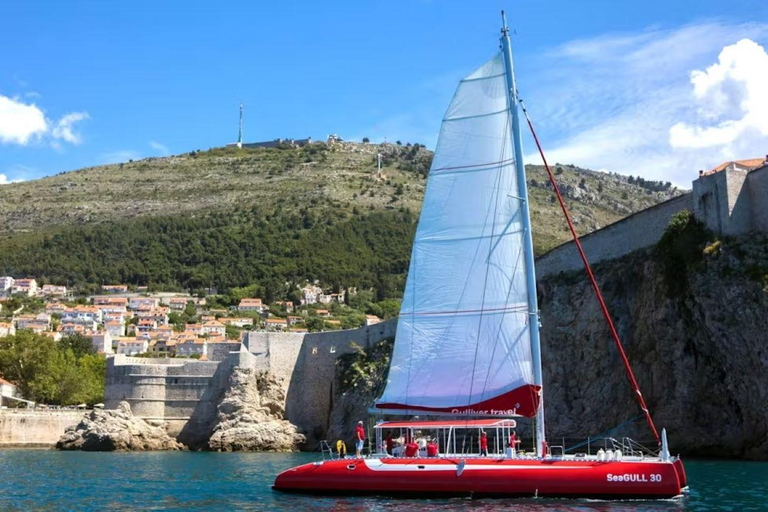 Crociera in catamarano al tramonto a Dubrovnik