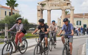 Athens: Small Group City Bike tour