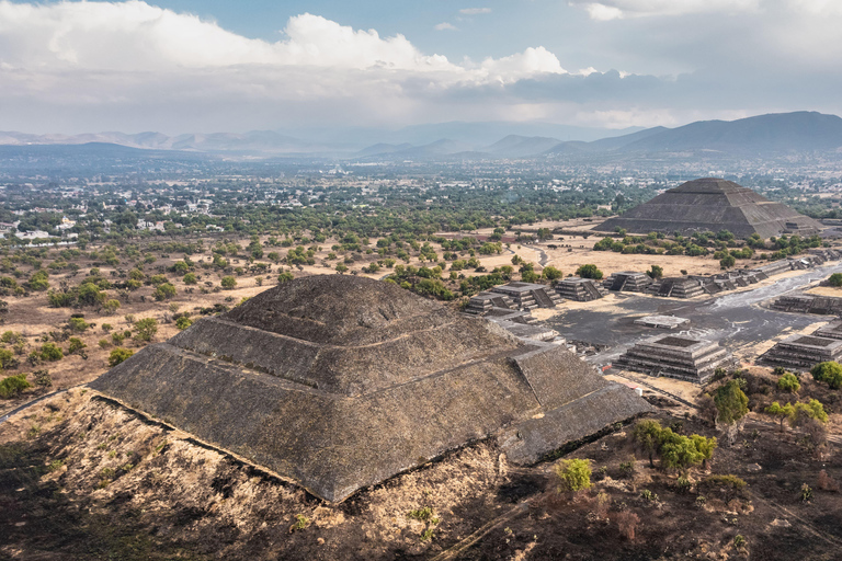 From Mexico City: 1-day tour of the Basilica of Guadalupe and Teotihuacan