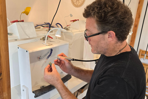 Auckland: Full-Day Jade Carving, Honey Tasting & Wine Tour