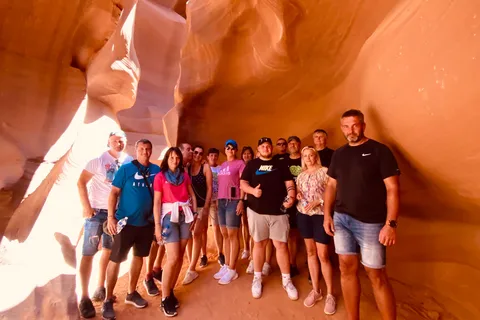 Las Vegas: Antelope Canyon and Horseshoe Bend Private Tour
