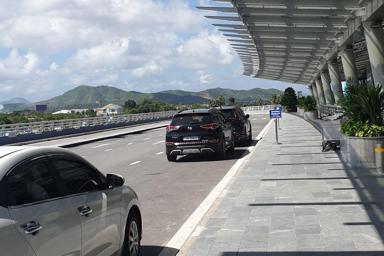 Prelievo e rientro da/all&#039;aeroporto di Da Nang alla città di Hoi anPrelievo e rientro dall&#039;aeroporto di Da Nang alla città di Hoi an