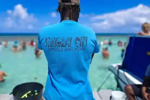 Tour della città delle razze e tour della costa orientale di Antigua con pranzo