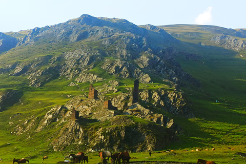 تبليسي: جولة جبال توشيتي لمدة 3 أيام مع وجبات الطعام والفندق