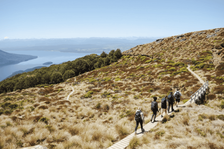Te Anau: Kepler Track Helicopter Hike with Boat Ride
