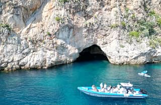 Nizza: Bootstour zur Mala-Höhle mit Schnorcheln