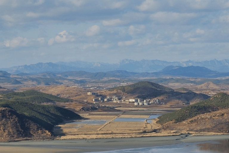 Seul: Aegibong, wioska Hanok, park morski i zwiedzanie twierdzyObserwatorium Aegibong i wioska Eunpyeong Hanok