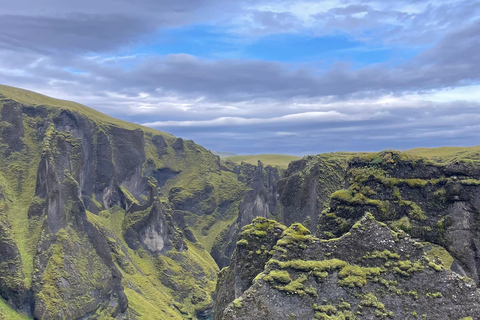 Reykjavik: 6-Day Iceland Tour with Accommodation