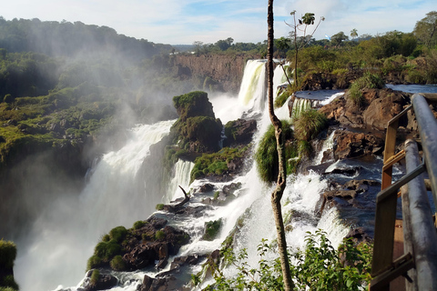 3-Day Private Iguazu Falls: With tickets & Hidden Paraguay