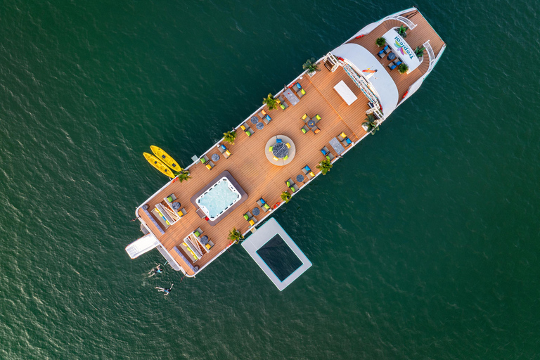 河内：下龙湾至兰哈湾 - 猫巴岛一日游从河内出发，乘坐豪华巴士（22 座）