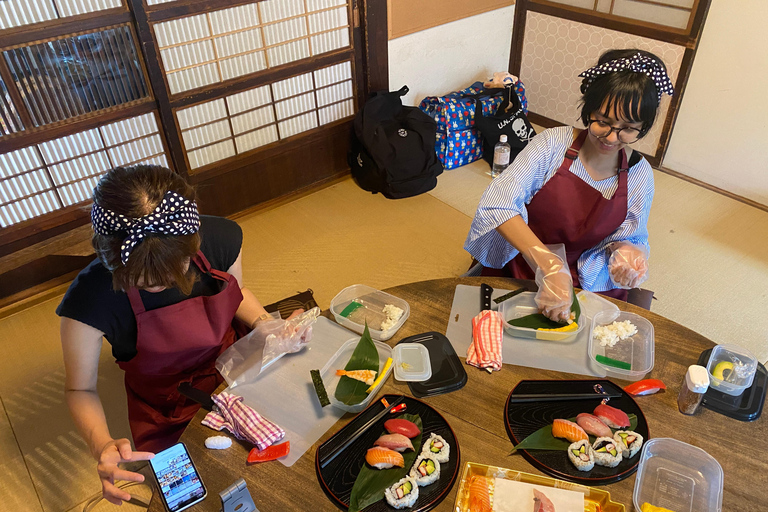 KAWAGOE: Aula prática de sushi a 5 minutos de Toki no Kane