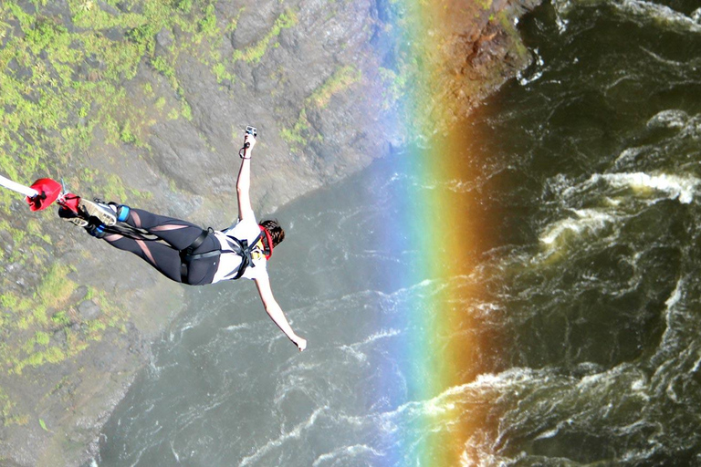 Most nad Wodospadem Wiktorii:Skoki na bungee