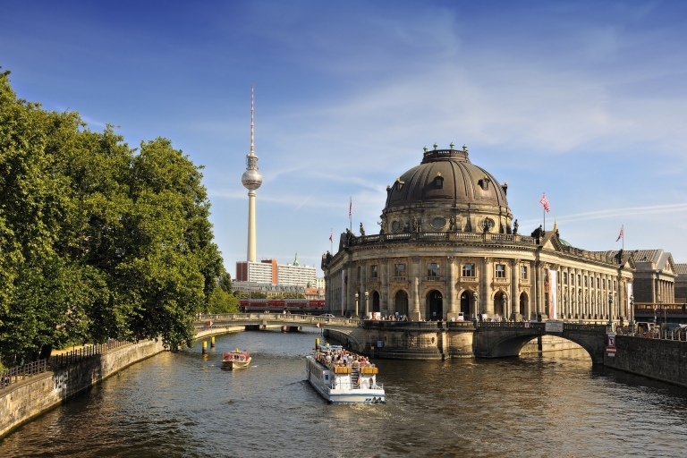 Berlin auf eigene Faust - Rundfahrt ab Warnemünder Hafen