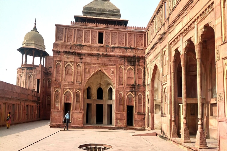Visite privée d'Agra et de Fatehpur Sikri depuis DelhiVoiture privée climatisée avec guide touristique uniquement