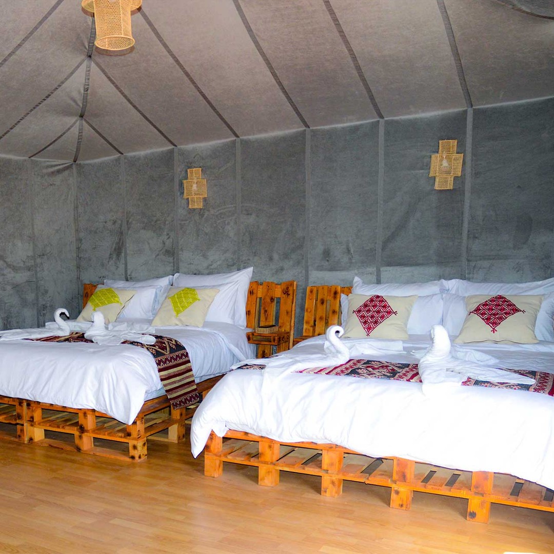 Merzouga : une nuit dans un campement de luxe dans le désert de Merzouga avec balade en chameau