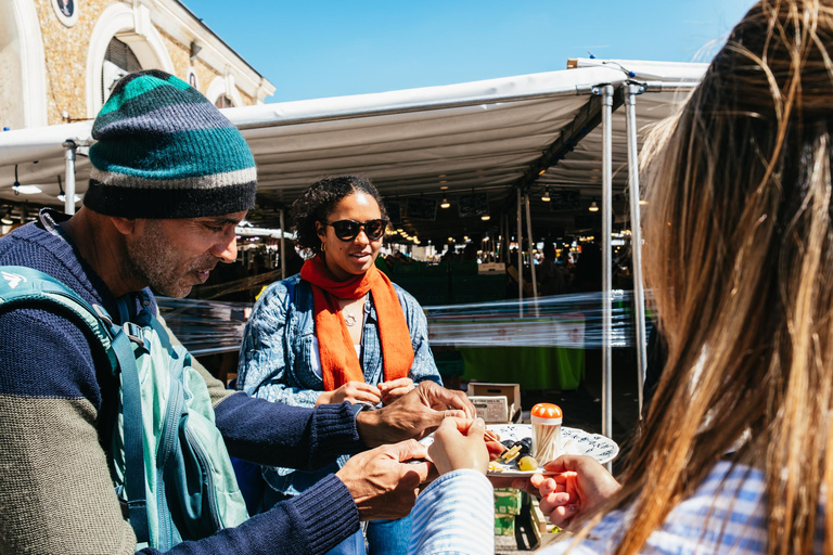 From Paris: Skip-the-Line Palace of Versailles Bike Tour