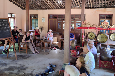 From Yogyakarta: Borobudur Temple & Candirejo Village Tour