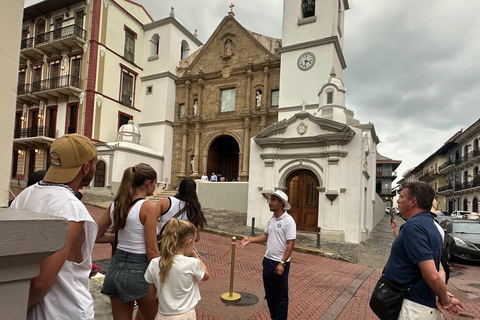 Casco Viejo Walking Tour: History, Culture & Local Tasting