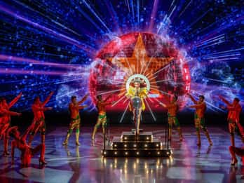 Pattaya: Colosseum Show Experience