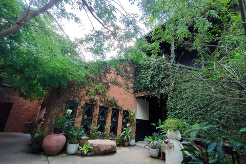 Ayutthaya: Thai Lip Balm Workshop & Market Tour