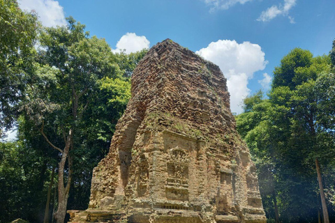 Phnom Penh to Siem Reap Through Cambodia’s Heartland