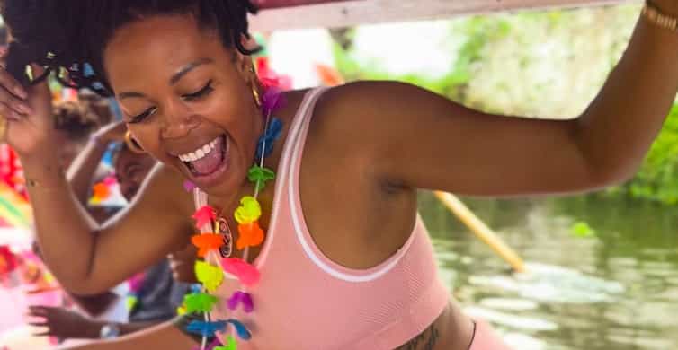 Mexico City: Xochimilco Boat Party with Unlimited Drinks photo 5