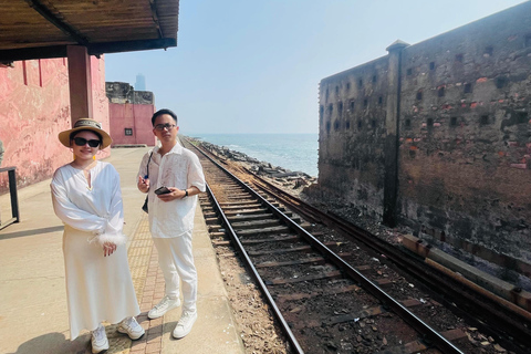 Bentota To Colombo Transfer With City Tour + Train Ride